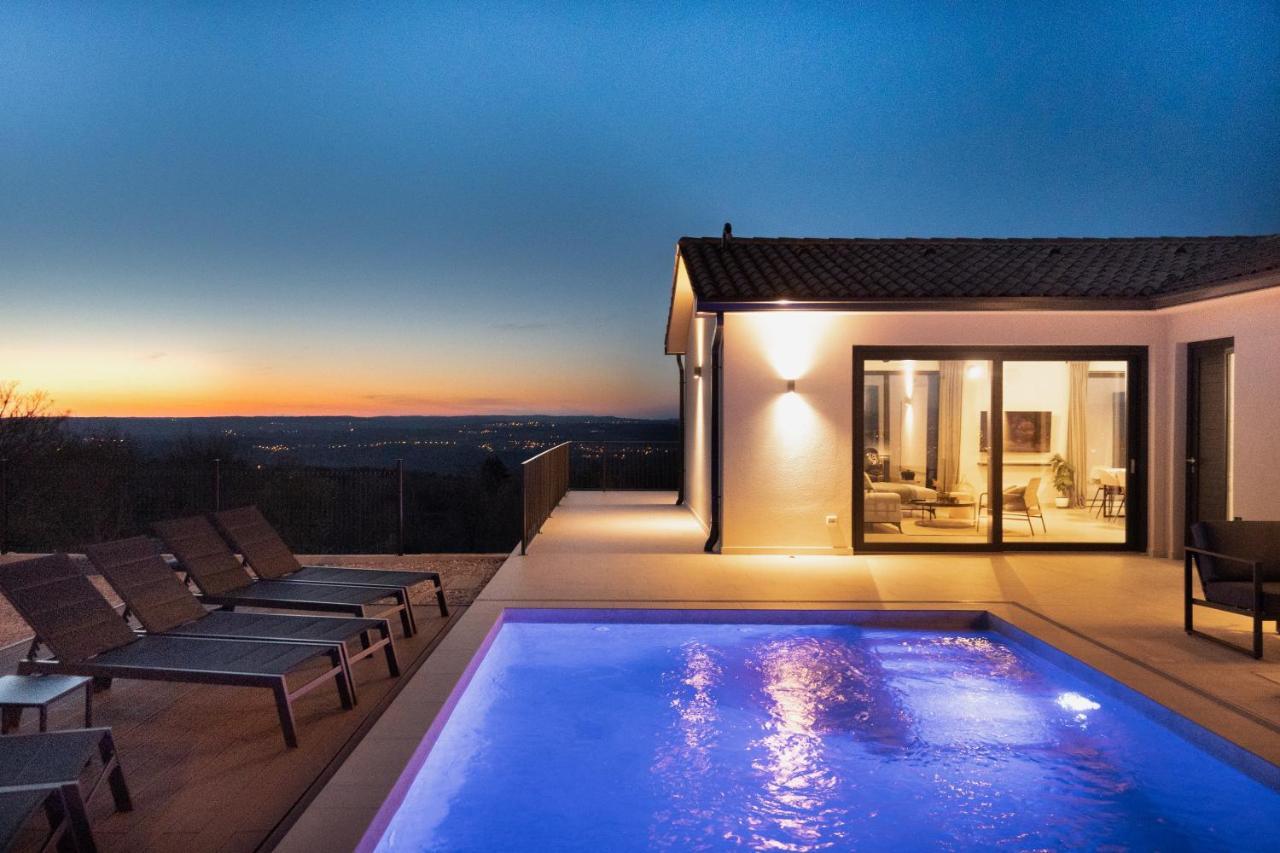 Villa Tonka With Jacuzzi Sauna And Private Pool Labin  Kültér fotó