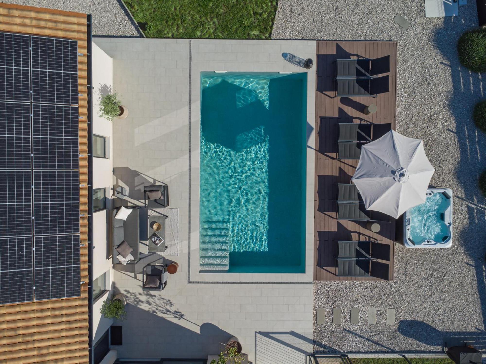 Villa Tonka With Jacuzzi Sauna And Private Pool Labin  Kültér fotó
